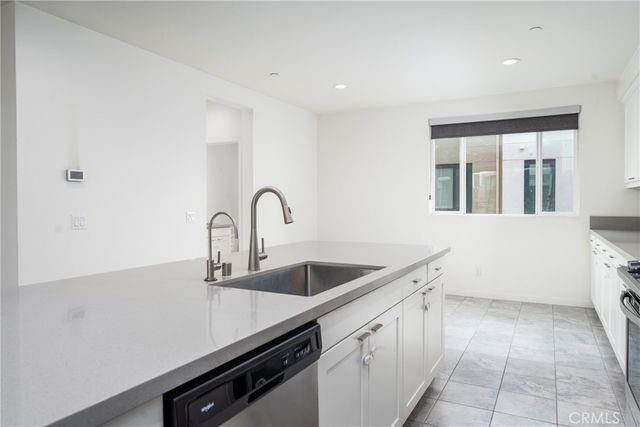 2850 N Glassell St, Orange, CA 92865