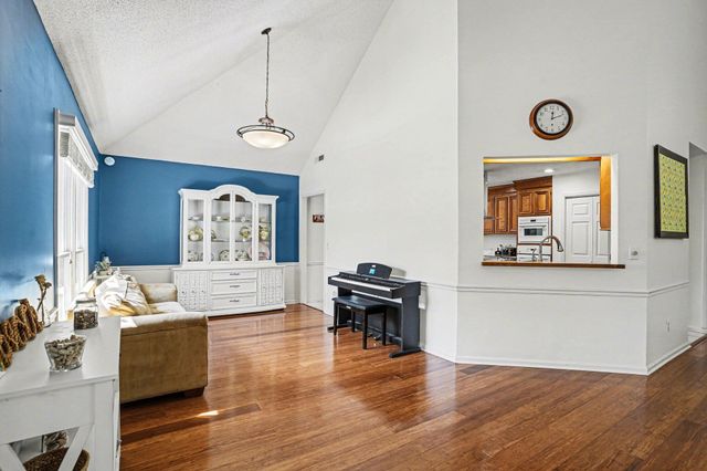 108 Dresden Drive, Goose Creek, SC 29445