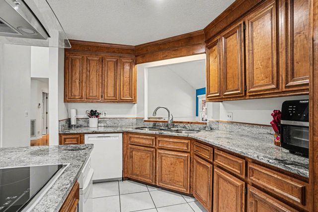 108 Dresden Drive, Goose Creek, SC 29445