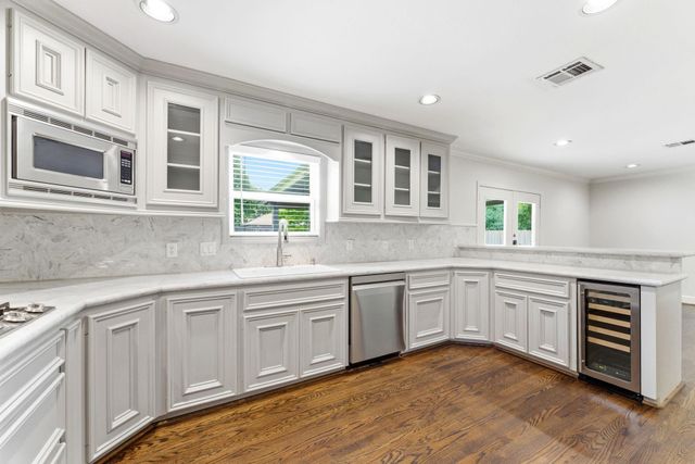 12118 Oralia Drive, Houston, TX 77065