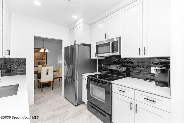 875 Homey Place NE, Palm Bay, FL 32907