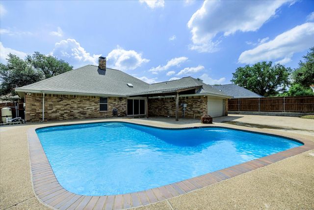 7324 Bramblewood Road, Fort Worth, TX 76133