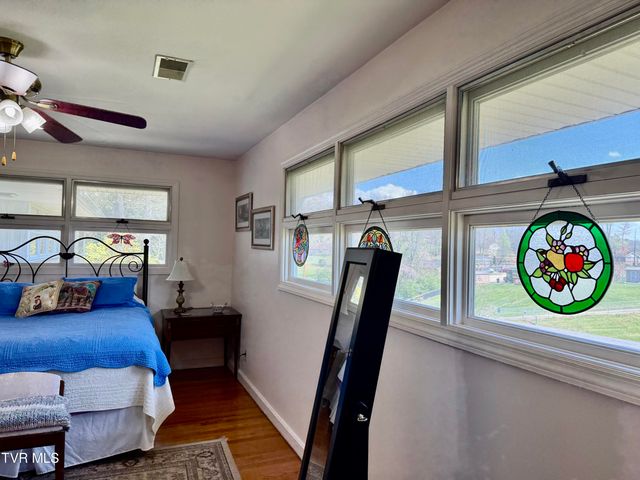 408 Forest Hills Drive, Kingsport, TN 37663