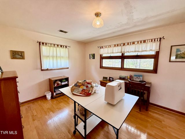 408 Forest Hills Drive, Kingsport, TN 37663