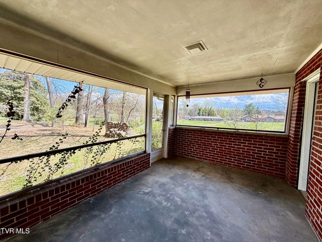 408 Forest Hills Drive, Kingsport, TN 37663