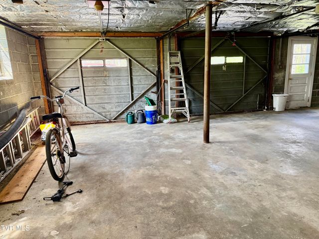 408 Forest Hills Drive, Kingsport, TN 37663