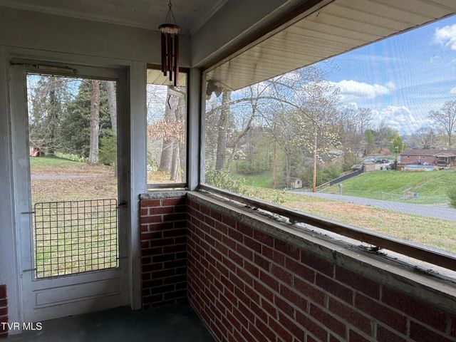 408 Forest Hills Drive, Kingsport, TN 37663