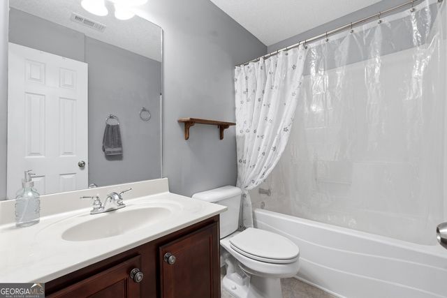 64 Stony Oak Drive, Newnan, GA 30263