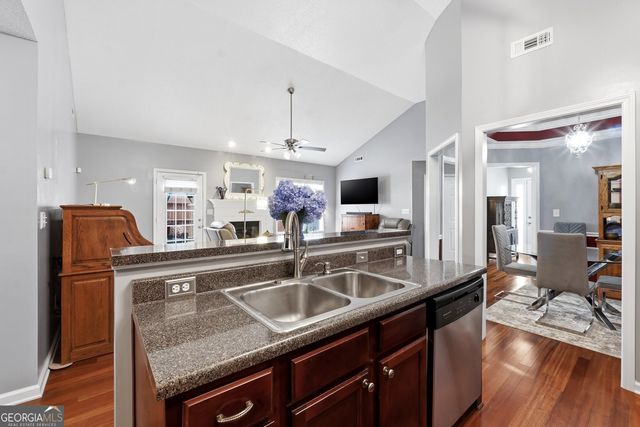 64 Stony Oak Drive, Newnan, GA 30263