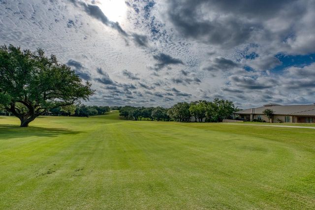 129 Hi Valley TRL A, Horseshoe Bay, TX 78657