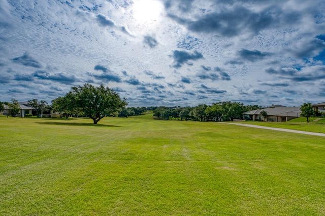 129 Hi Valley TRL A, Horseshoe Bay, TX 78657
