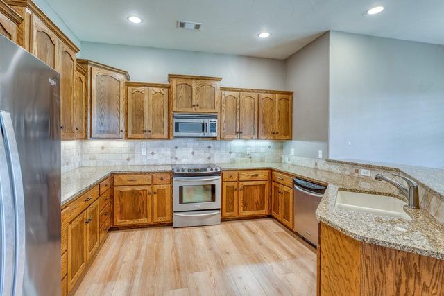 129 Hi Valley TRL A, Horseshoe Bay, TX 78657