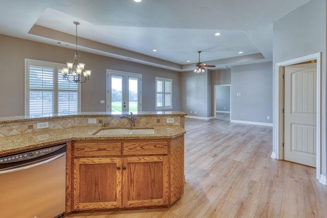 129 Hi Valley TRL A, Horseshoe Bay, TX 78657