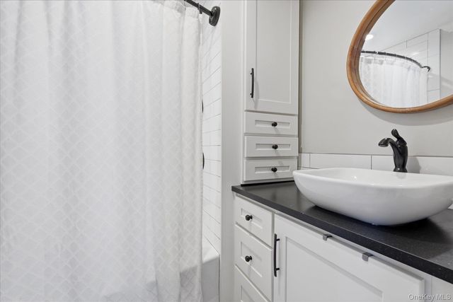 245 Norma Avenue, West Islip, NY 11795