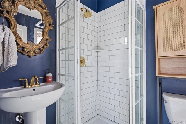 245 Norma Avenue, West Islip, NY 11795