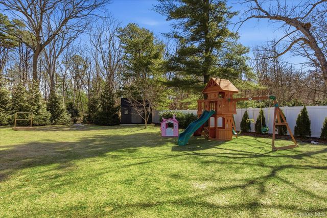 245 Norma Avenue, West Islip, NY 11795