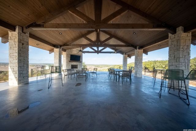 1810 Paradise Pkwy, Canyon Lake, TX 78133