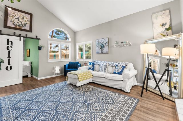 2710 Knightsbridge Road, Henderson, NV 89074