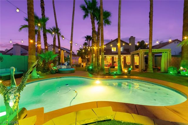 2710 Knightsbridge Road, Henderson, NV 89074