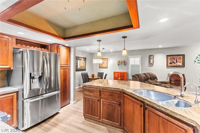 2710 Knightsbridge Road, Henderson, NV 89074