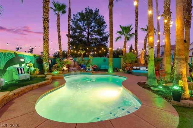 2710 Knightsbridge Road, Henderson, NV 89074