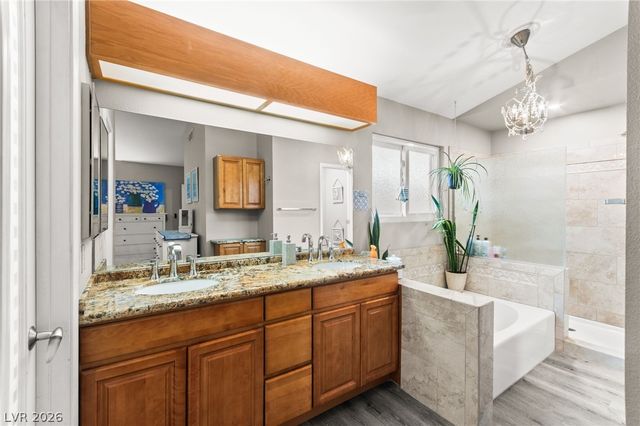 2710 Knightsbridge Road, Henderson, NV 89074