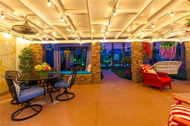 2710 Knightsbridge Road, Henderson, NV 89074