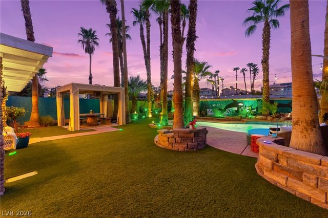 2710 Knightsbridge Road, Henderson, NV 89074
