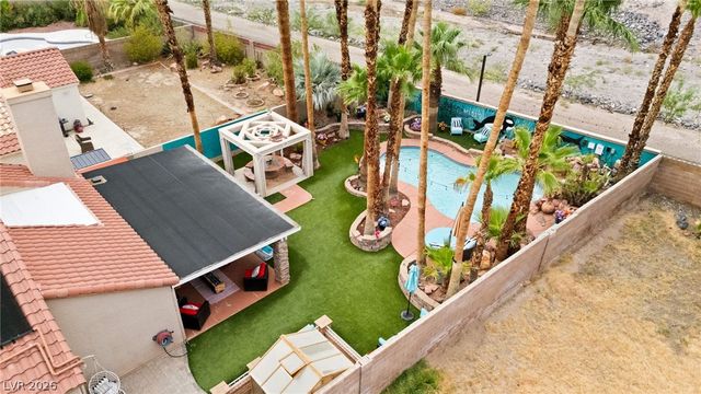 2710 Knightsbridge Road, Henderson, NV 89074