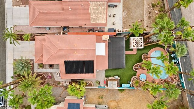 2710 Knightsbridge Road, Henderson, NV 89074