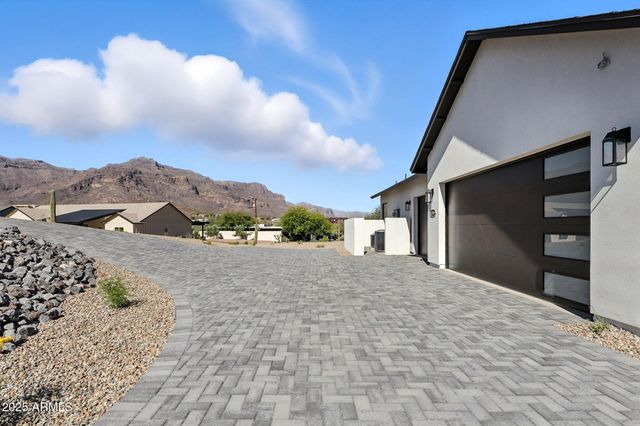 4009 S Veronica Lane, Gold Canyon, AZ 85118