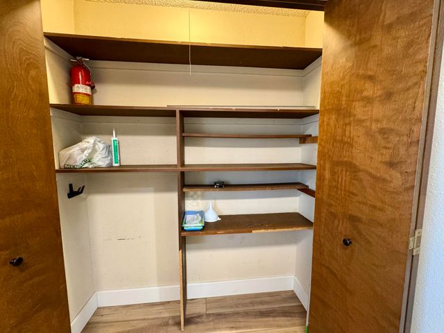 3158 S Roanoke Avenue, Springfield, MO 65807