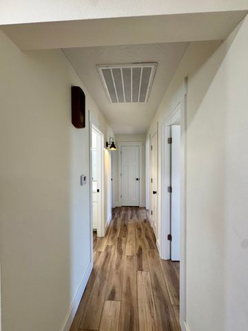 3158 S Roanoke Avenue, Springfield, MO 65807