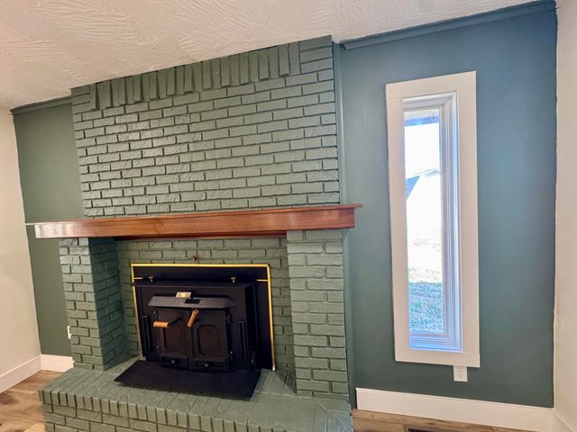 3158 S Roanoke Avenue, Springfield, MO 65807