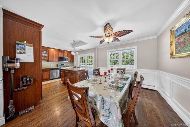 6 Holly Lane, Jericho, NY 11753