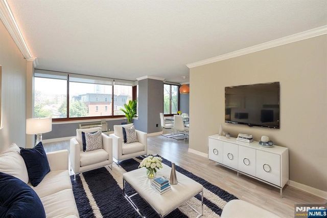 100 Old Palisade Road 1411, Fort Lee, NJ 07024