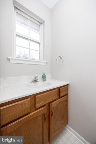 405 NAVAJO DR, Royersford, PA 19468