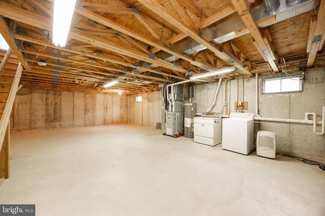 405 NAVAJO DR, Royersford, PA 19468