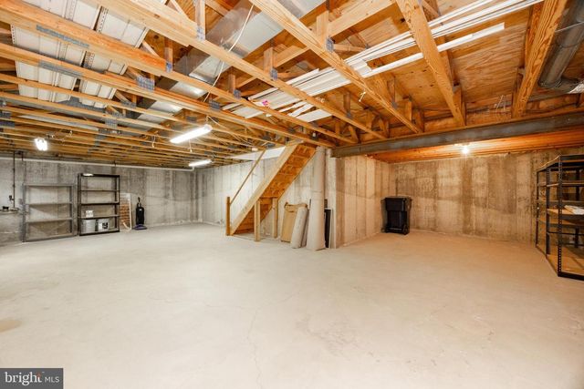 405 NAVAJO DR, Royersford, PA 19468