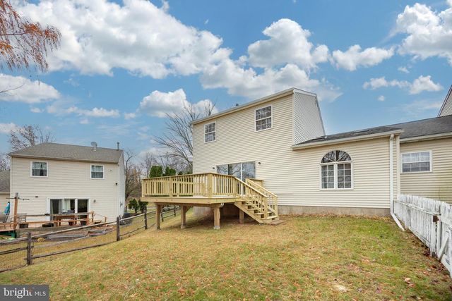 405 NAVAJO DR, Royersford, PA 19468