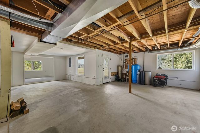 4955 South Pass Road, Sumas, WA 98295