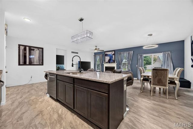 206 Partinico Place, St Peters, MO 63376