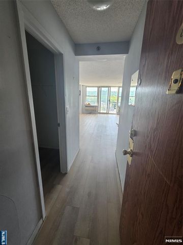 300 Main Street 803, Little Falls, NJ 07424