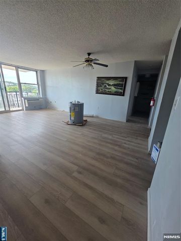 300 Main Street 803, Little Falls, NJ 07424
