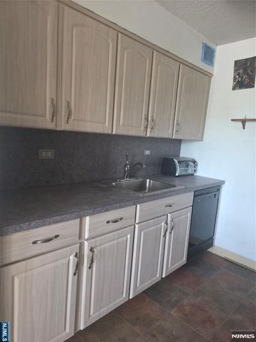 300 Main Street 803, Little Falls, NJ 07424