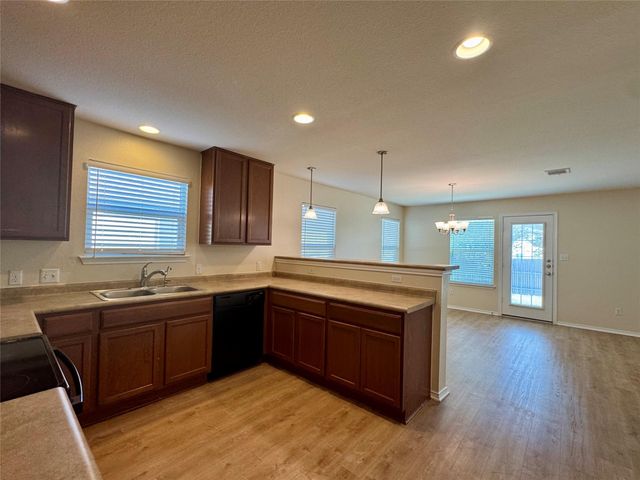 291 Gina DR, Kyle, TX 78640