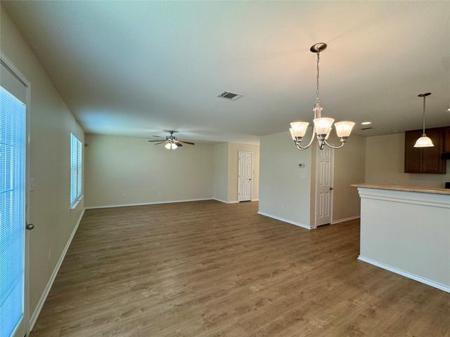 291 Gina DR, Kyle, TX 78640