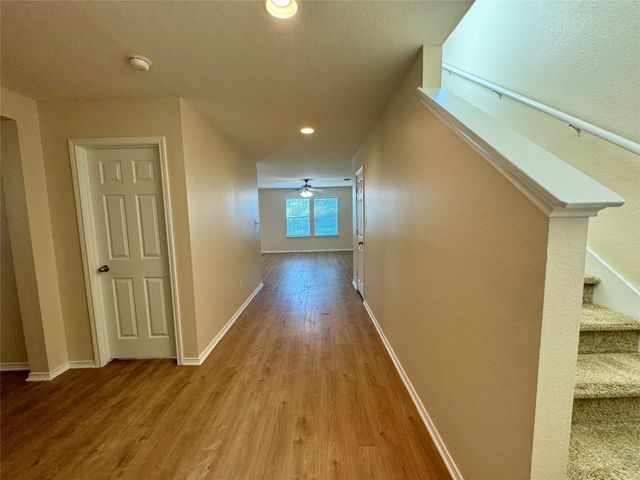 291 Gina DR, Kyle, TX 78640