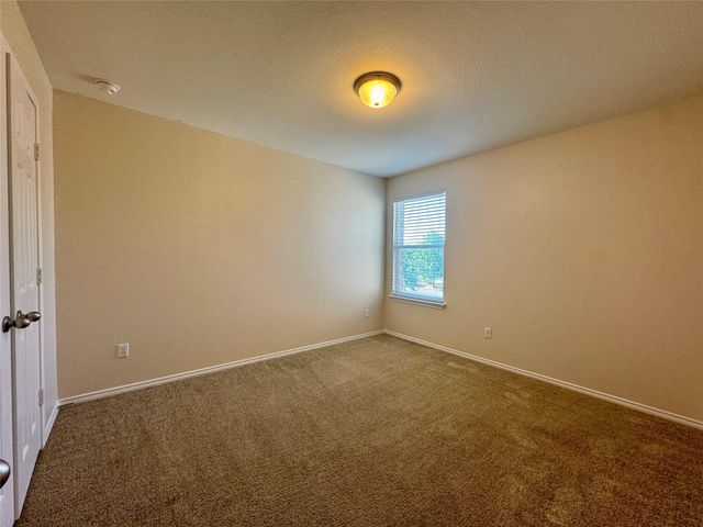 291 Gina DR, Kyle, TX 78640