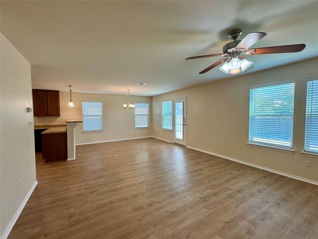 291 Gina DR, Kyle, TX 78640